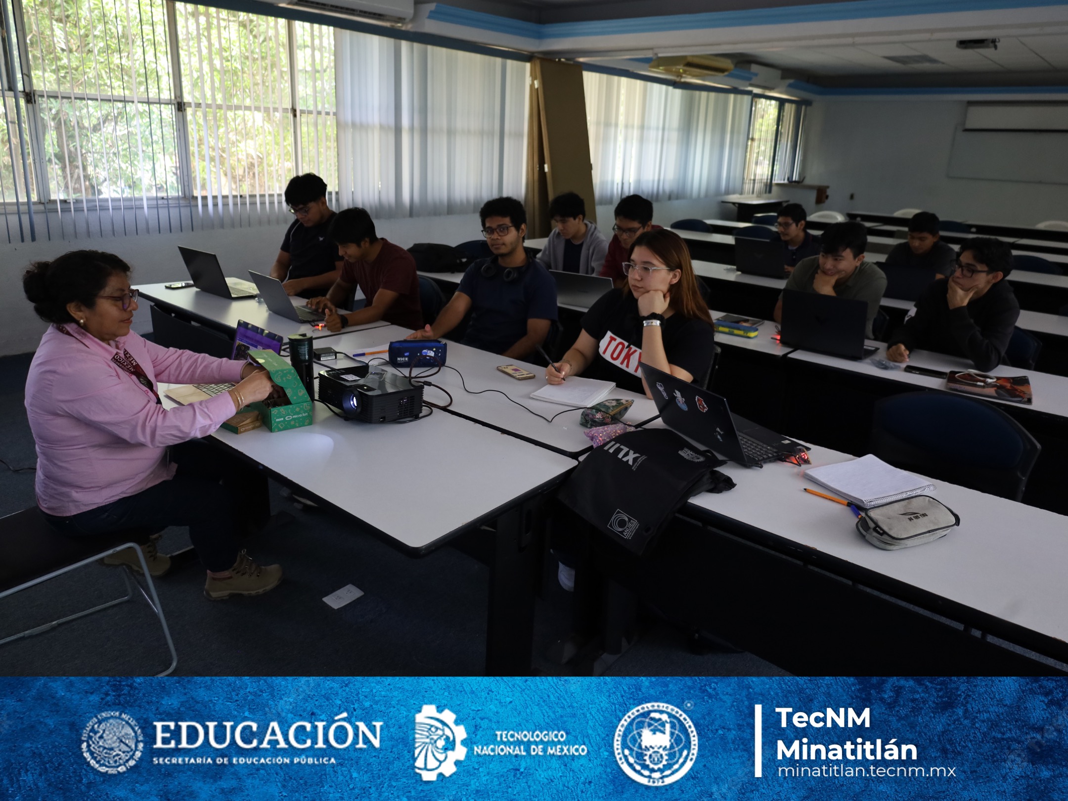 UN ESPACIO DE CRECIMIENTO Y DESARROLLO PROFESIONAL: TECNOLÓGICO DE MINATITLÁN ARRANCA CON ÉXITO JORNADA ACADÉMICA DE INGENIERÍA ELECTRÓNICA