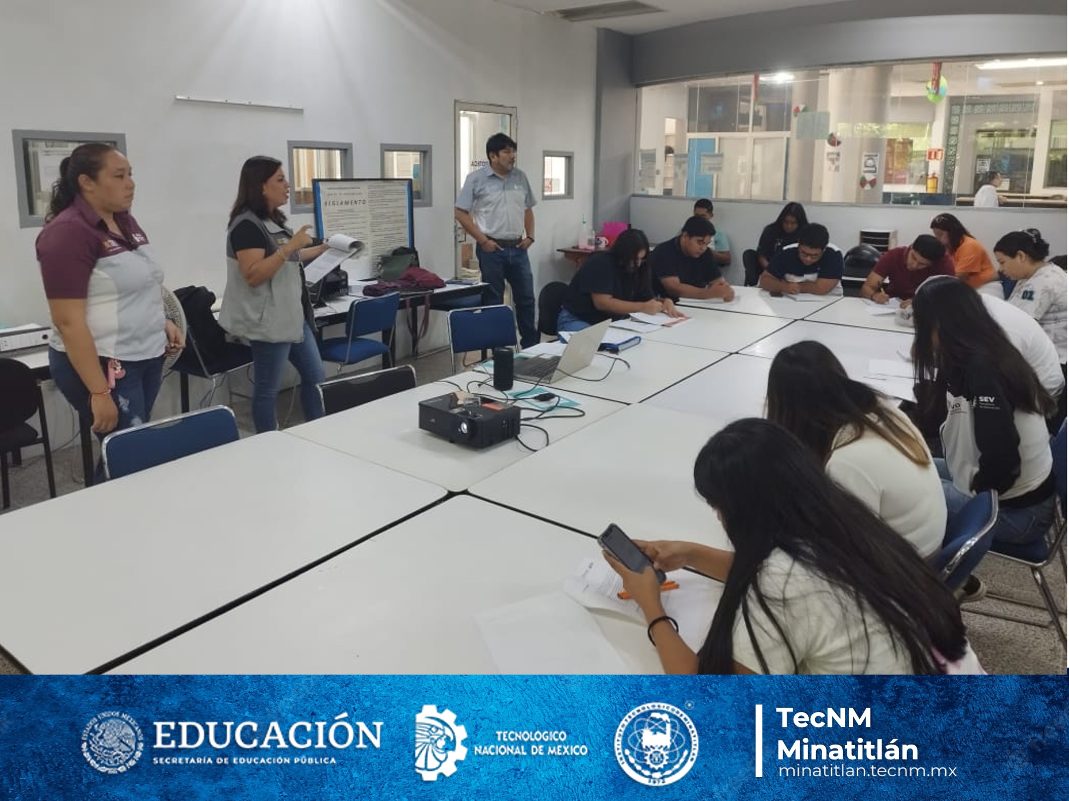 ESTUDIANTES DEL TECNM MINATITLÁN SE CAPACITAN COMO INSTRUCTORES EN EL PROGRAMA “ALFABETIZATEC”