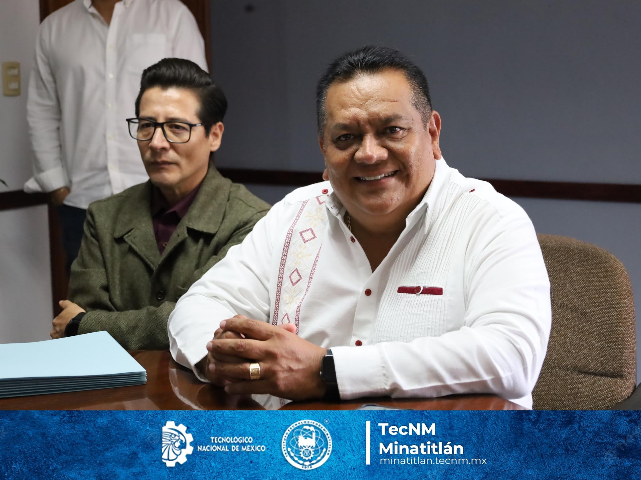 DIRECTOR DEL TECNOLÓGICO DE MINATITLÁN PRESIDE ENTREGA DE RECONOCIMIENTOS A PARTICIPANTES DE LA ETAPA REGIONAL DEL INNOVATECNM 2024