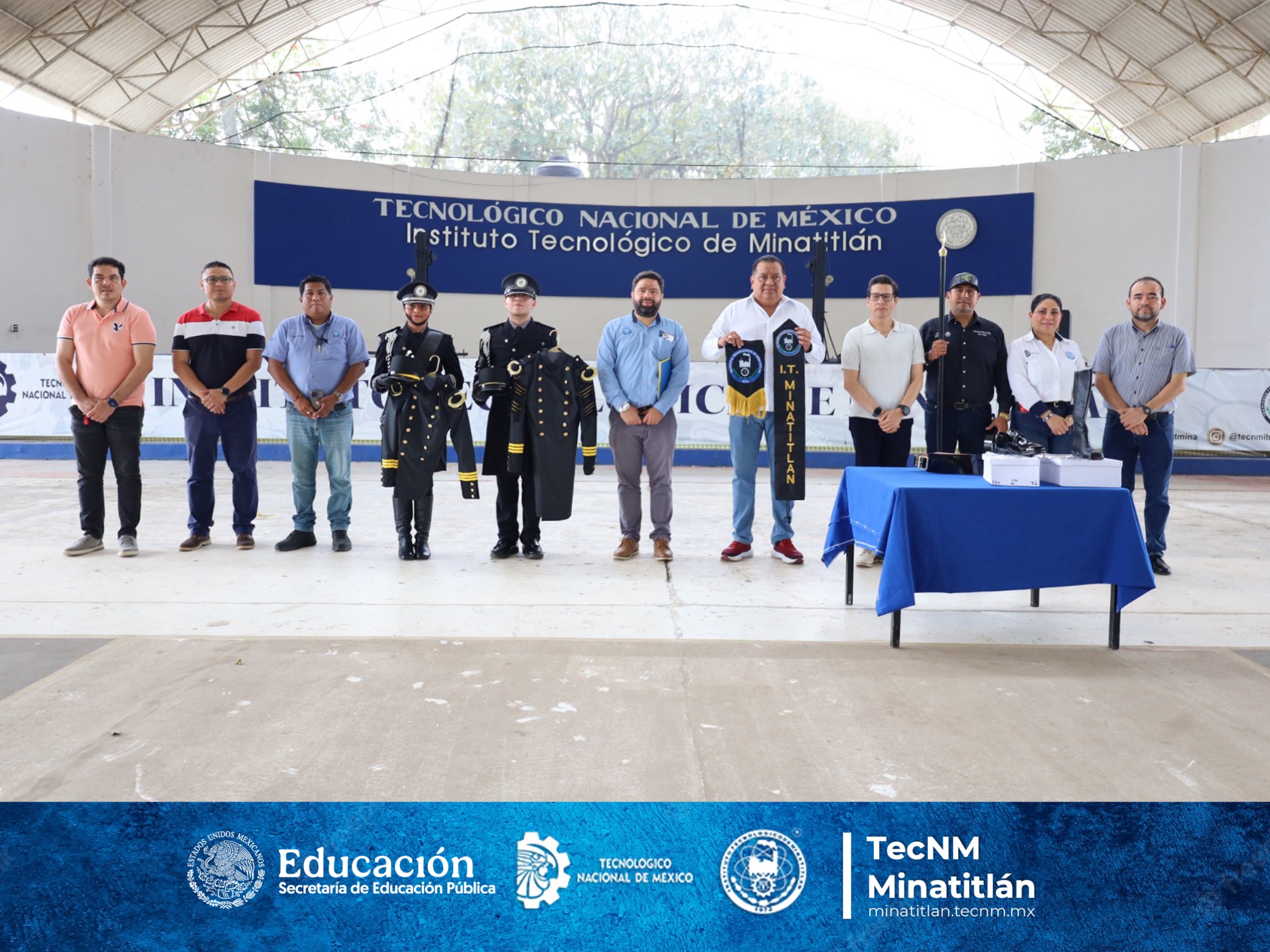 NUESTRO DIRECTOR, EL MTRO. SERGIO FERNANDO GARIBAY ARMENTA PRESIDE CEREMONIA DE ABANDERAMIENTO DE DELEGACIÓN DEL TECNOLÓGICO DE MINATITLÁN QUE PARTICIPARÁ EN EL XXX EVENTO NACIONAL DE ESCOLTAS Y BANDAS DE GUERRA 2025 DEL TECNM