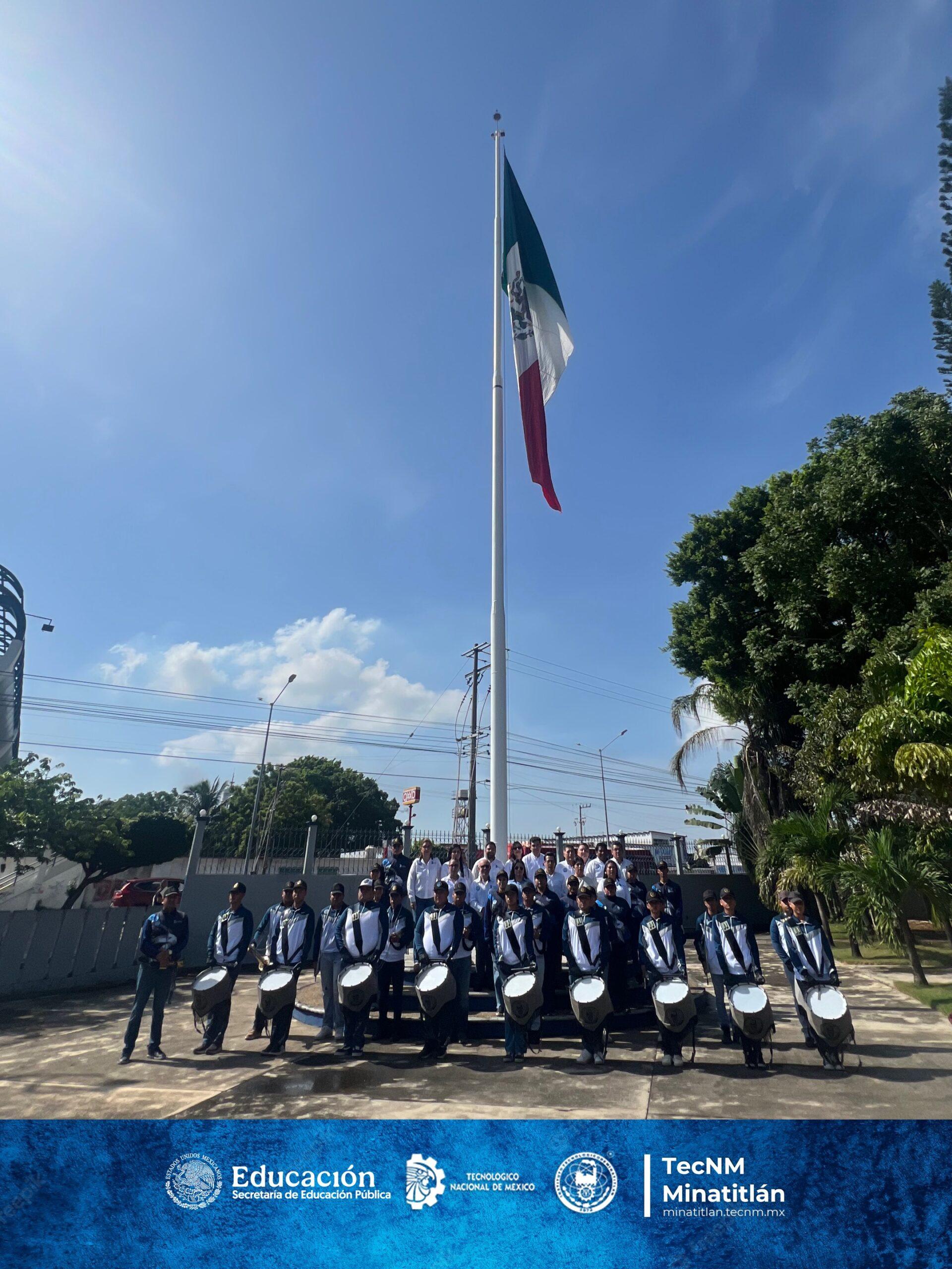 TECNOLÓGICO DE MINATITLÁN DA INICIO AL SEMESTRE CON CEREMONIA DE IZAMIENTO DE BANDERA