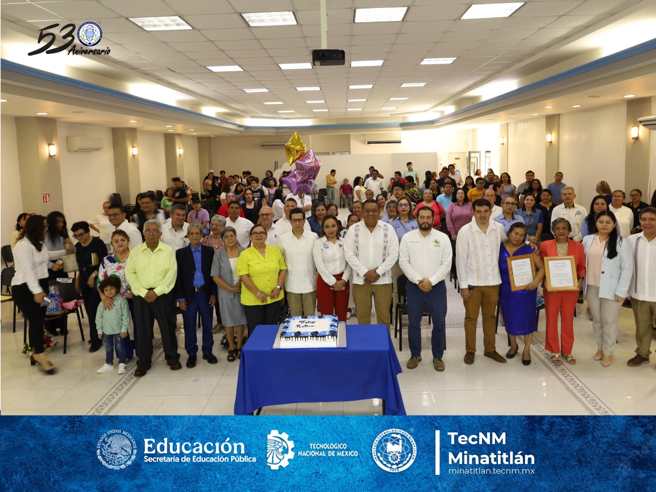 DOCENTES DEL TECNOLÓGICO DE MINATITLÁN RECIBEN EMOTIVA DESPEDIDA PREJUBILATORIA
