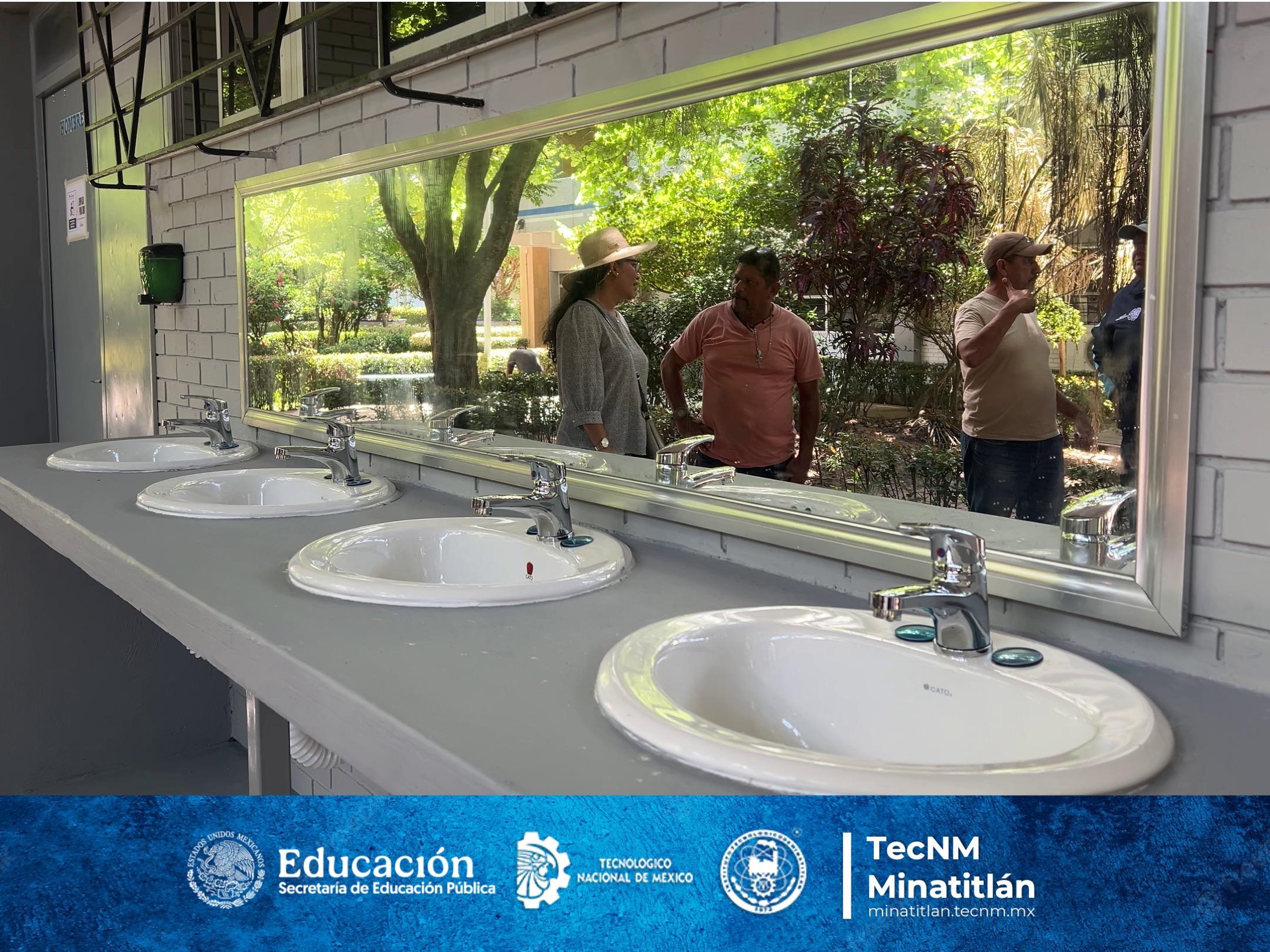 NUESTRO DIRECTOR DEL TECNOLÓGICO DE MINATITLÁN INAUGURA NUEVAS ÁREAS DE LAVAMANOS PARA FORTALECER EL BIENESTAR Y LA SALUD DE LA COMUNIDAD TECNOLÓGICA