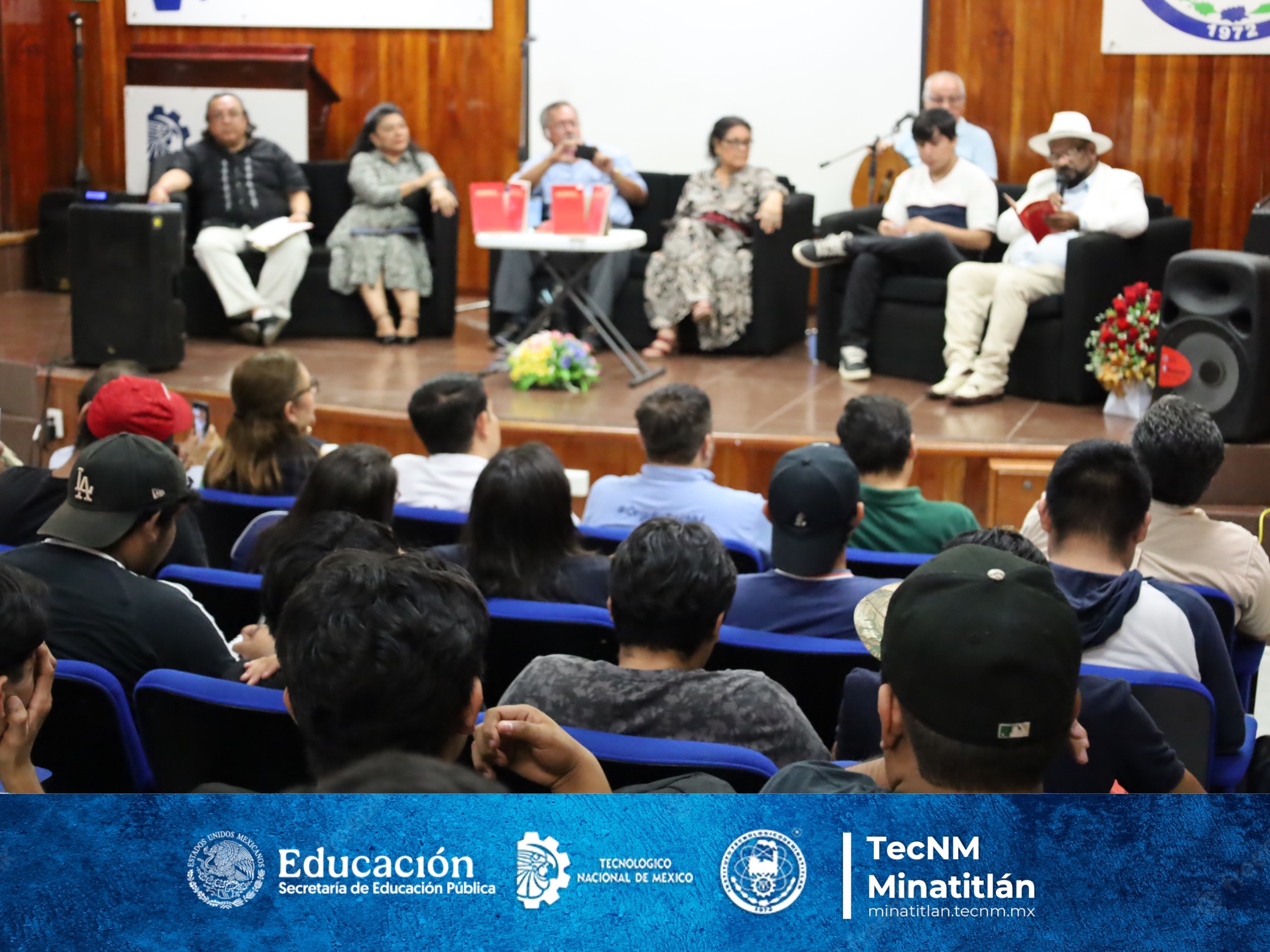 TECMINA PROMOVEMOS LA LECTURA EN NUESTROS ESTUDIANTES CON LA PRESENTACIÓN DEL LIBRO “ACENTO”