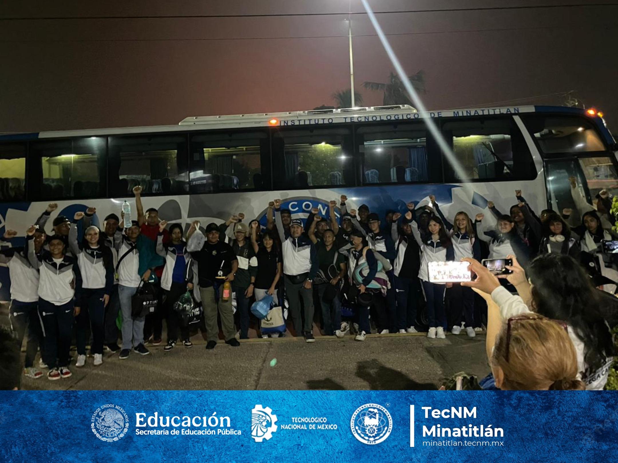 NUESTRA DELEGACIÓN DE ESCOLTA Y BANDA DE GUERRA DEL TECNOLÓGICO DE MINATITLÁN PARTE RUMBO A ORIZABA PARA PARTICIPAR EN EL ENCUENTRO REGIONAL