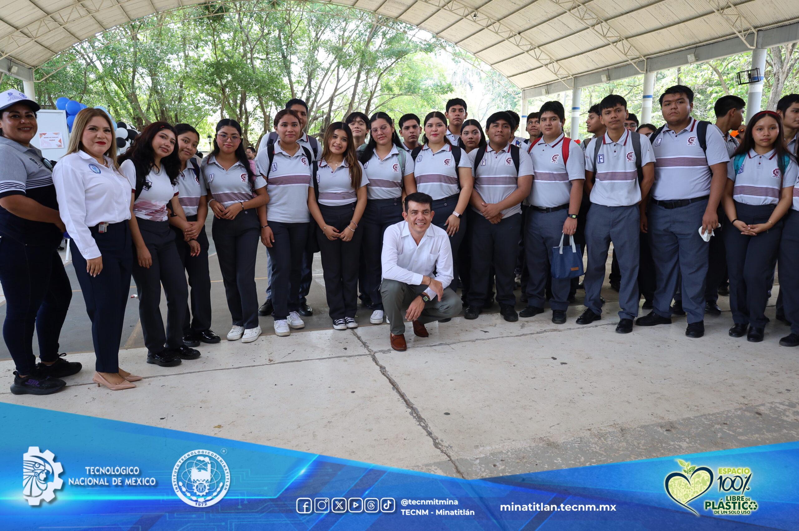 ESTUDIANTES DEL CETIS No. 72 VISITAN EL TECNOLÓGICO DE MINATITLÁN DURANTE EXPOSICIÓN DE PROYECTOS DE FIN DE SEMESTRE 2026