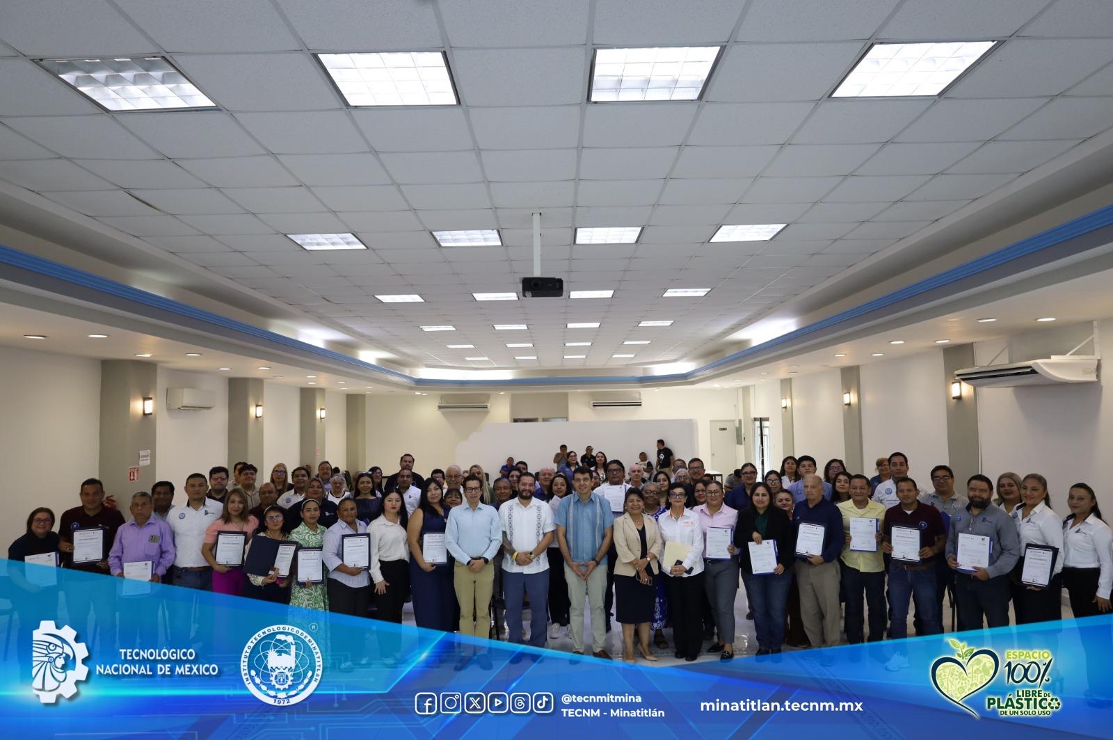 TECMINA HONRA LA TRAYECTORIA, VOCACIÓN Y ENTREGA DE QUIENES HAN DEDICADO AÑOS DE SU VIDA AL SERVICIO DE LA EDUCACIÓN